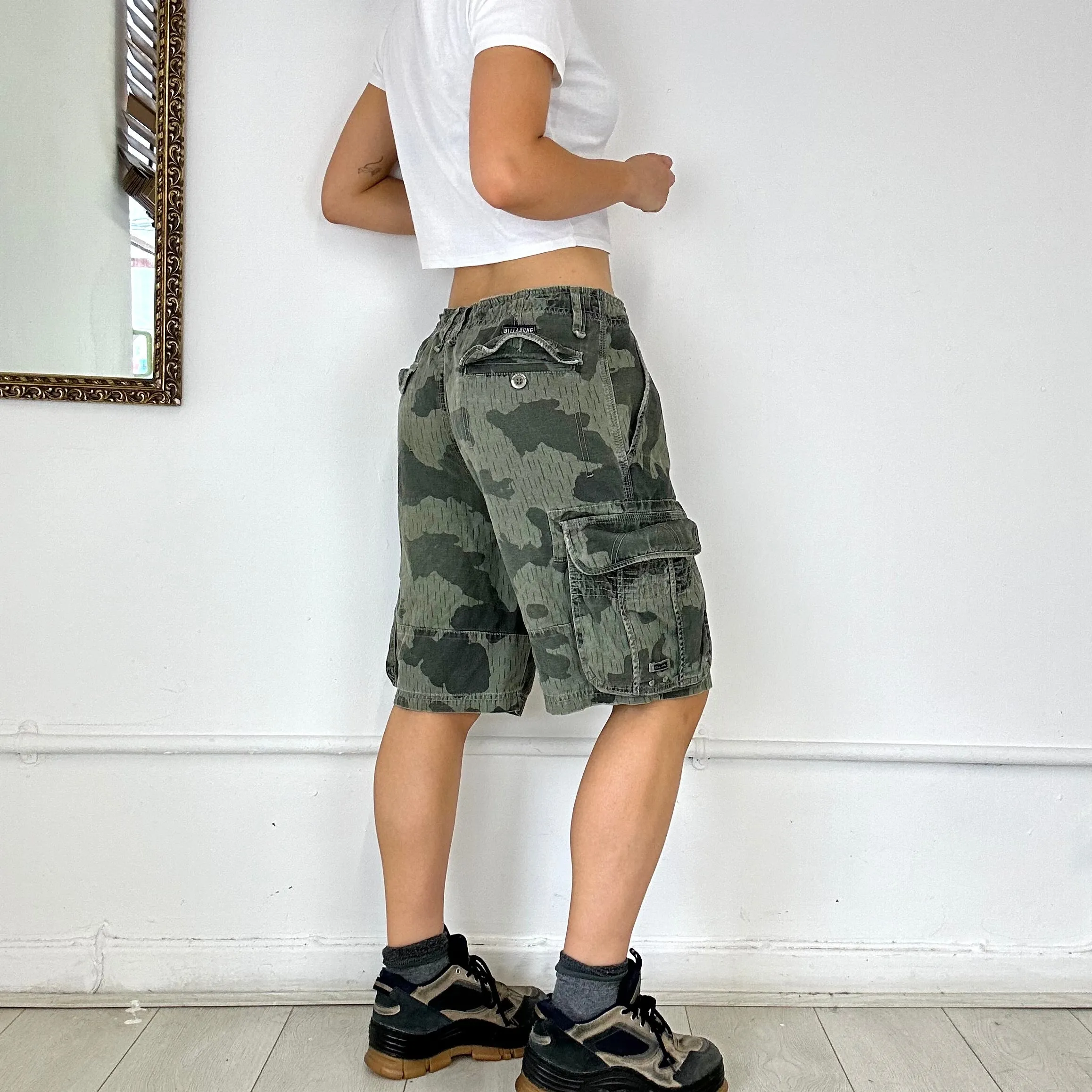 baggy camo billabong shorts