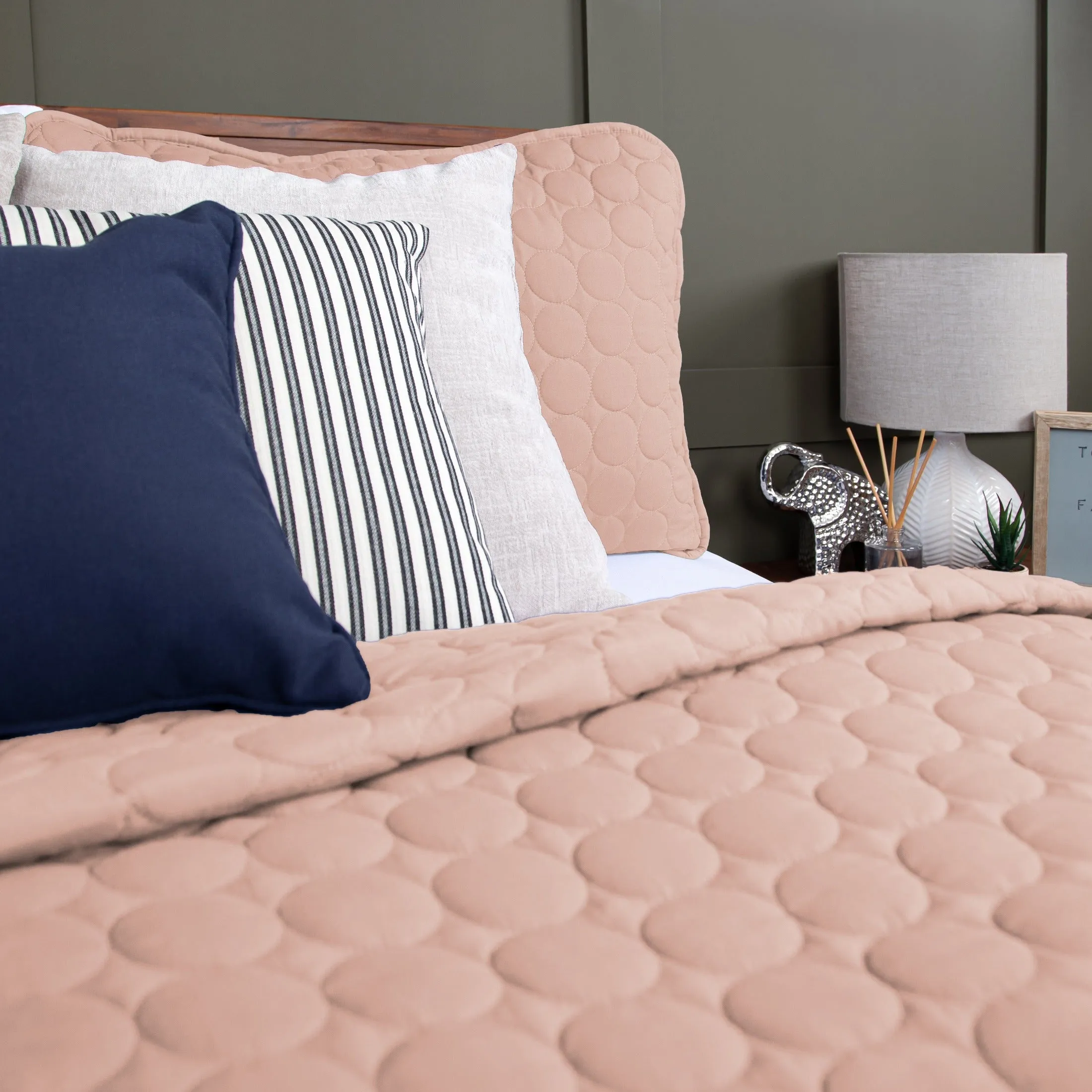 Southshore Essentials Quilt Set
