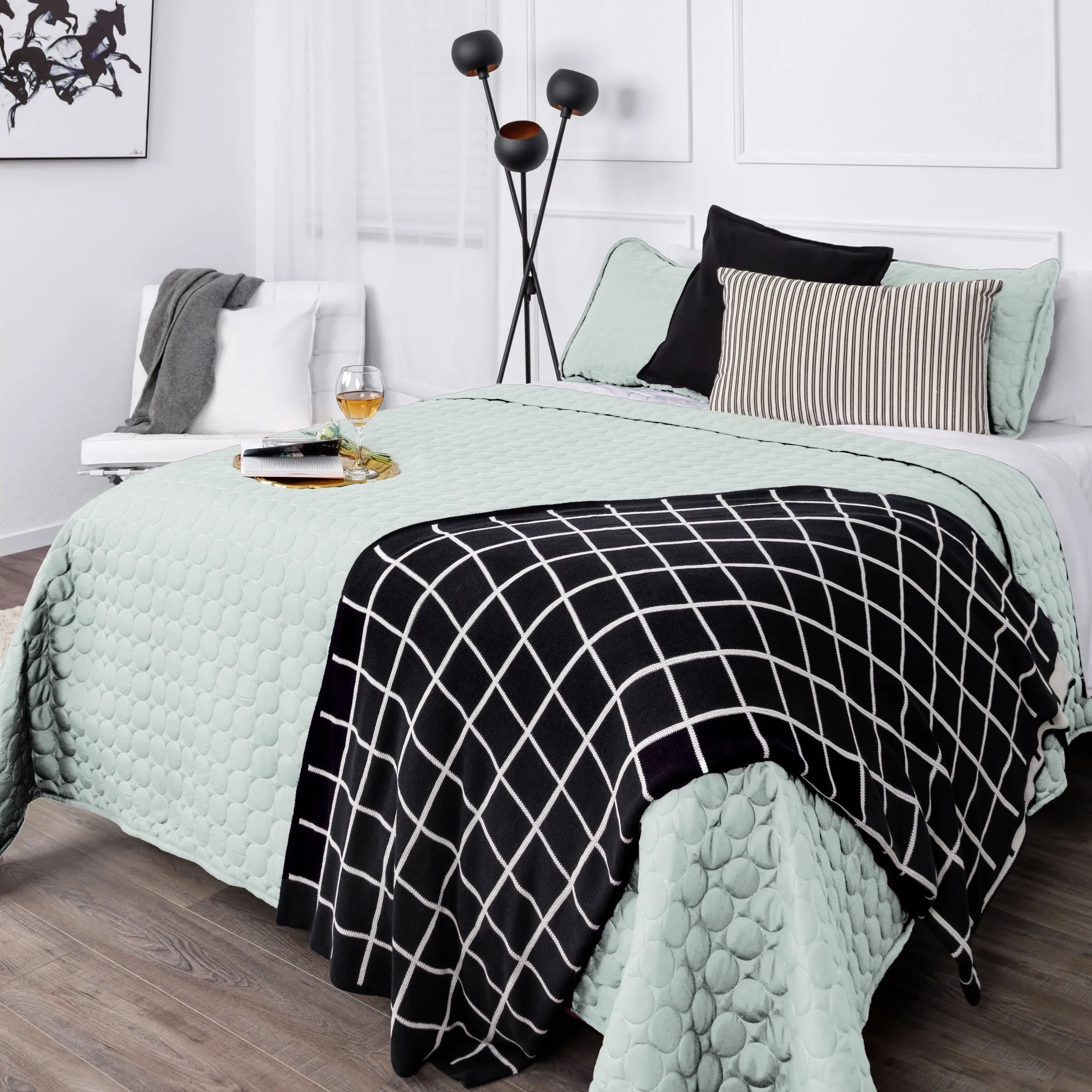 Southshore Essentials Quilt Set