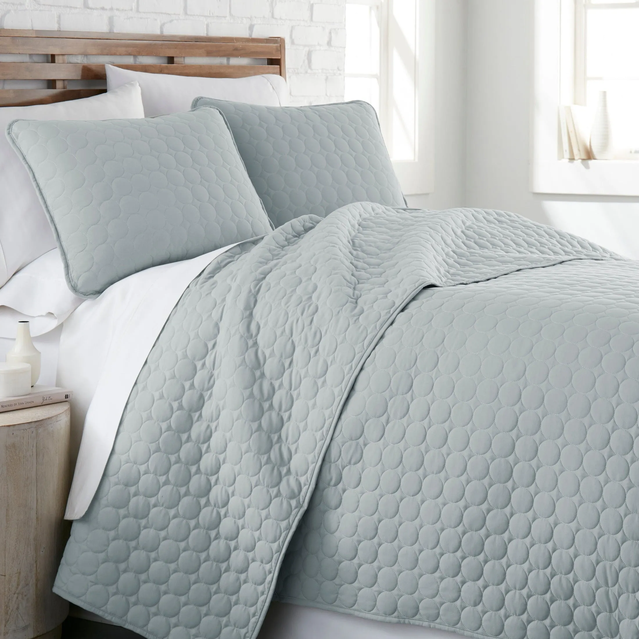 Southshore Essentials Quilt Set
