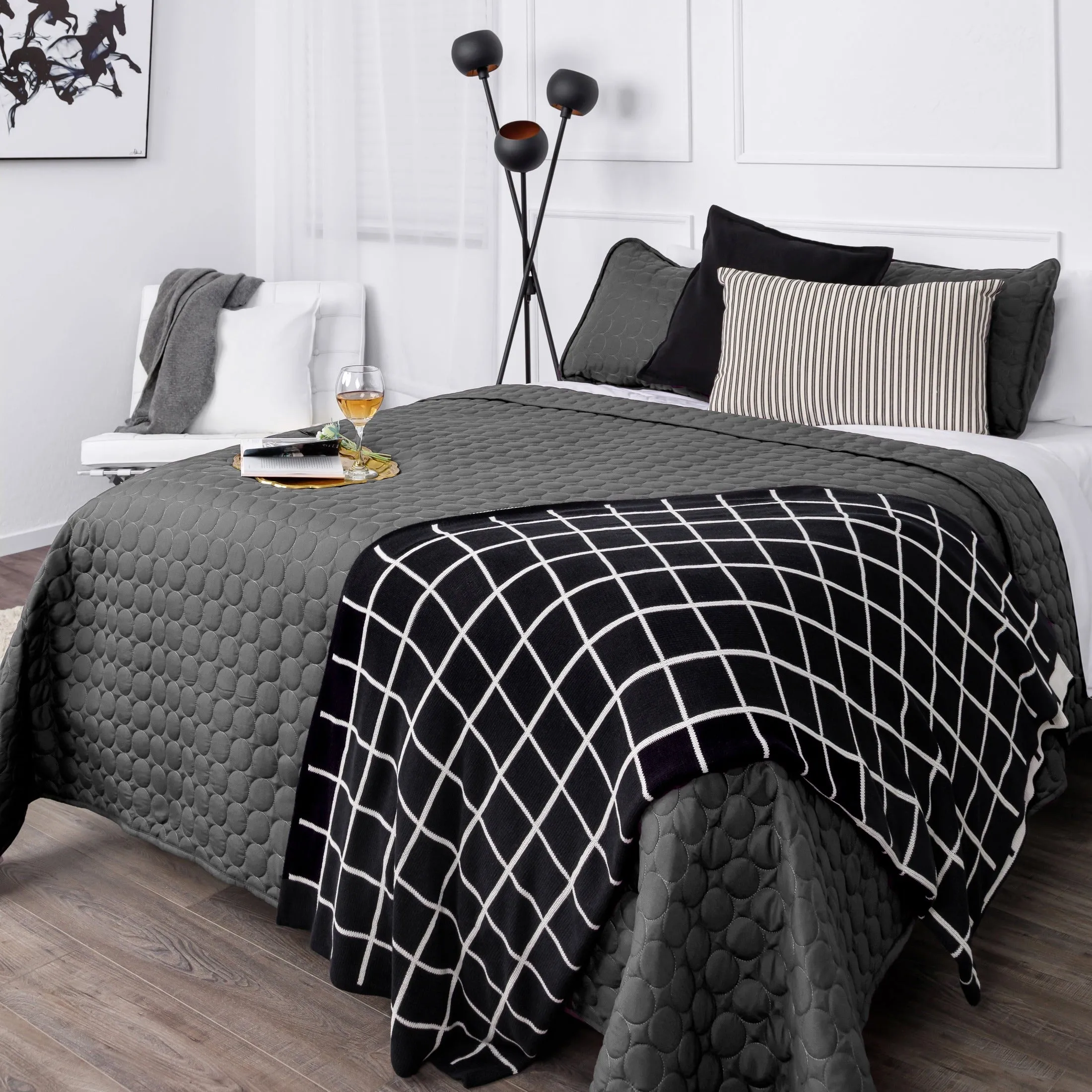 Southshore Essentials Quilt Set