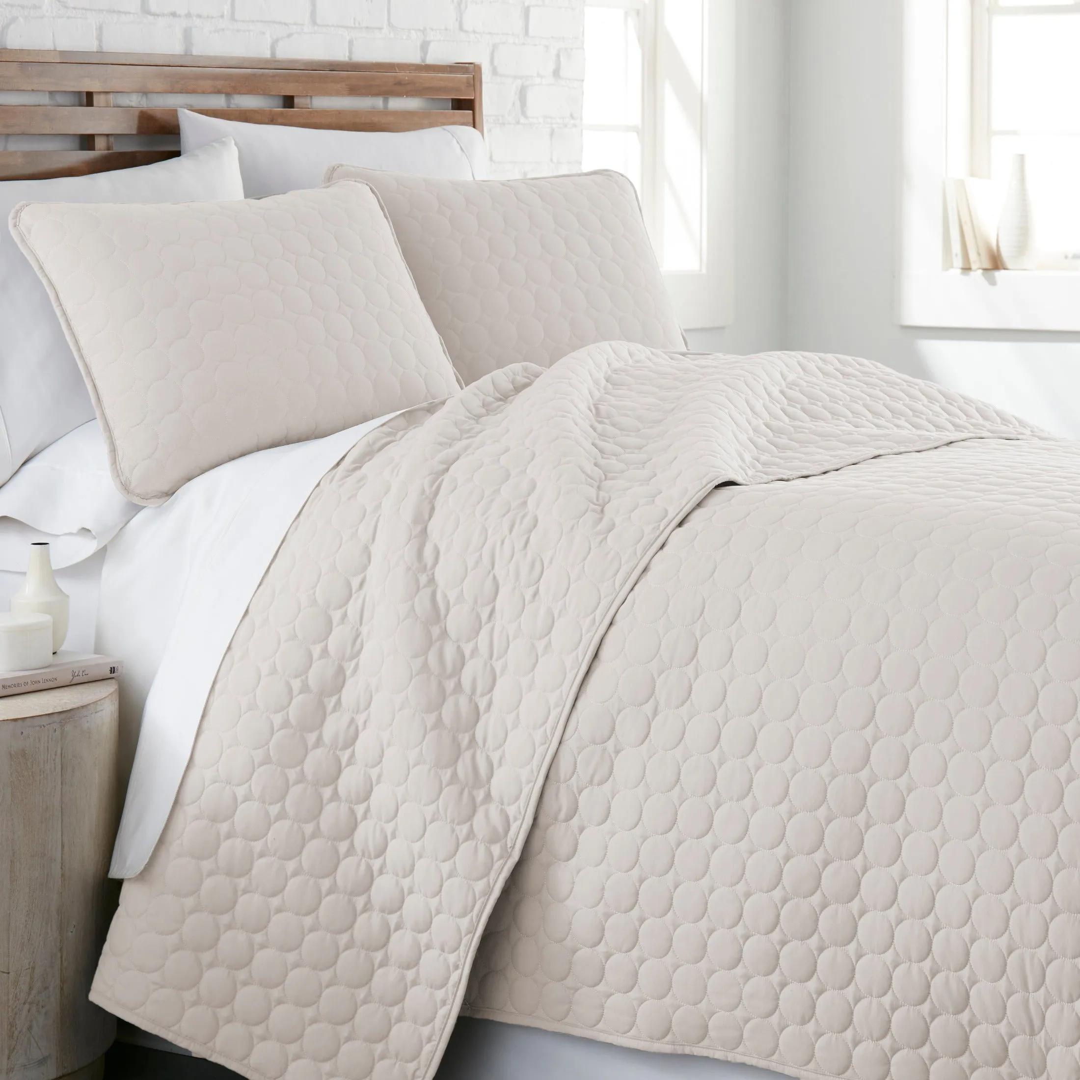 Southshore Essentials Quilt Set