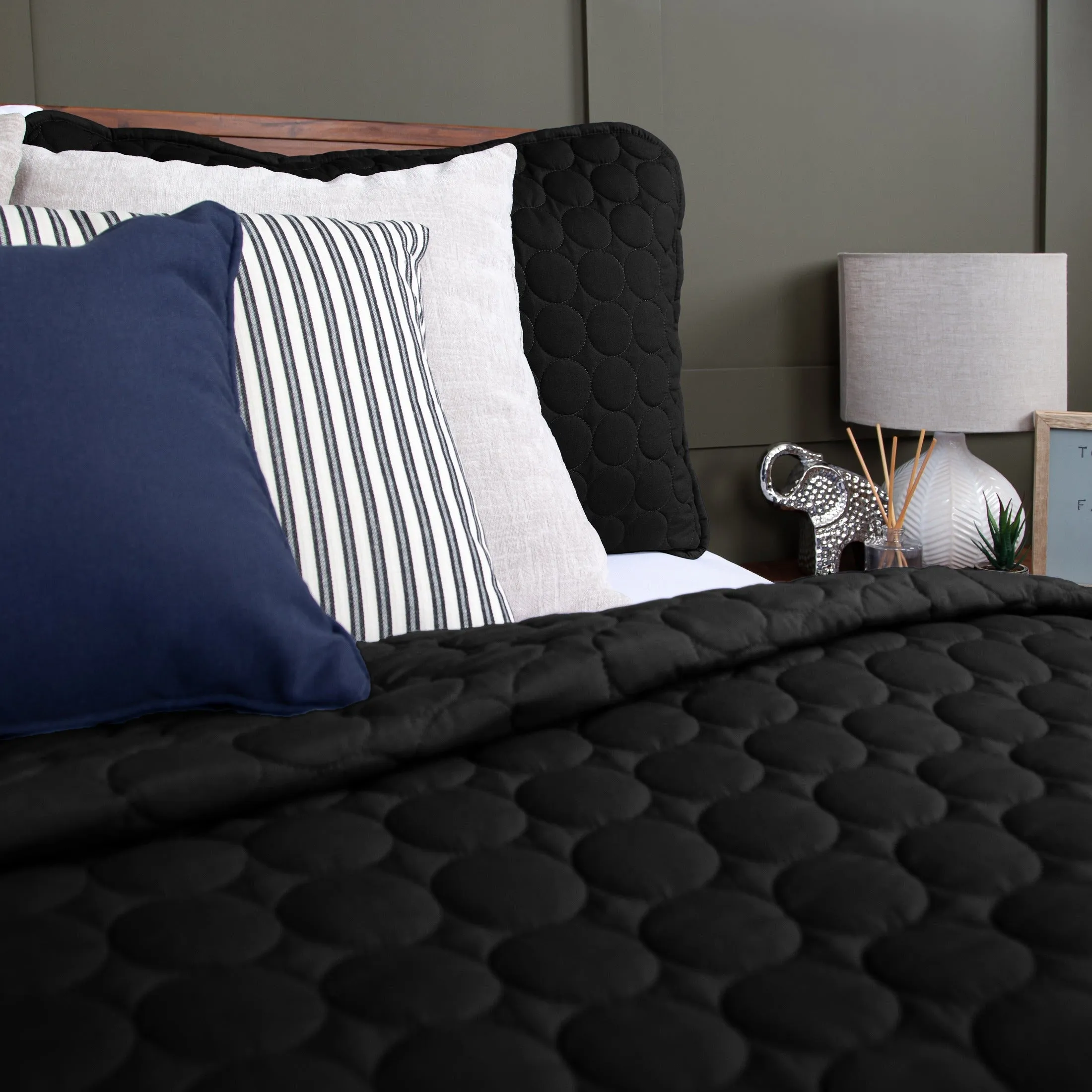 Southshore Essentials Quilt Set