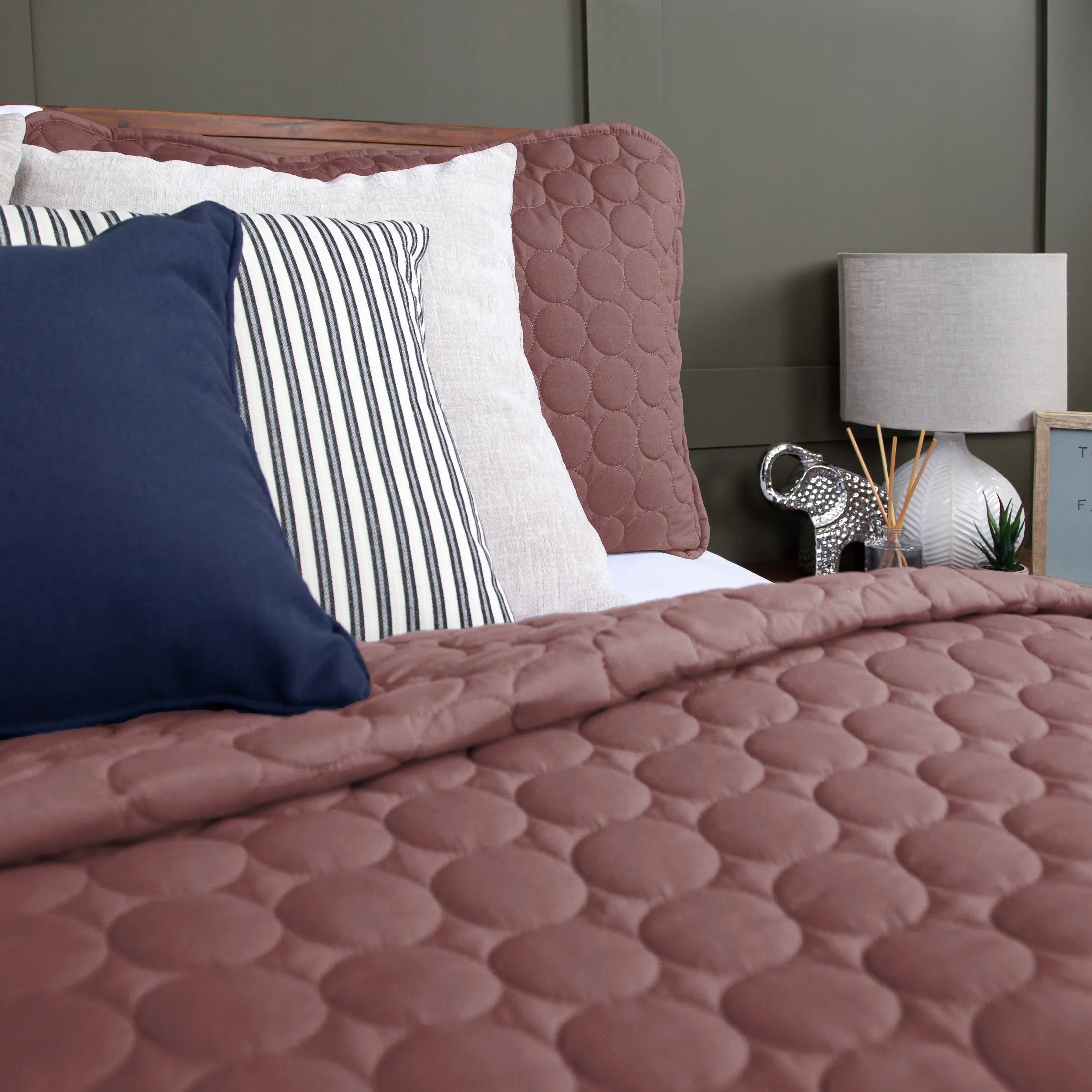Southshore Essentials Quilt Set
