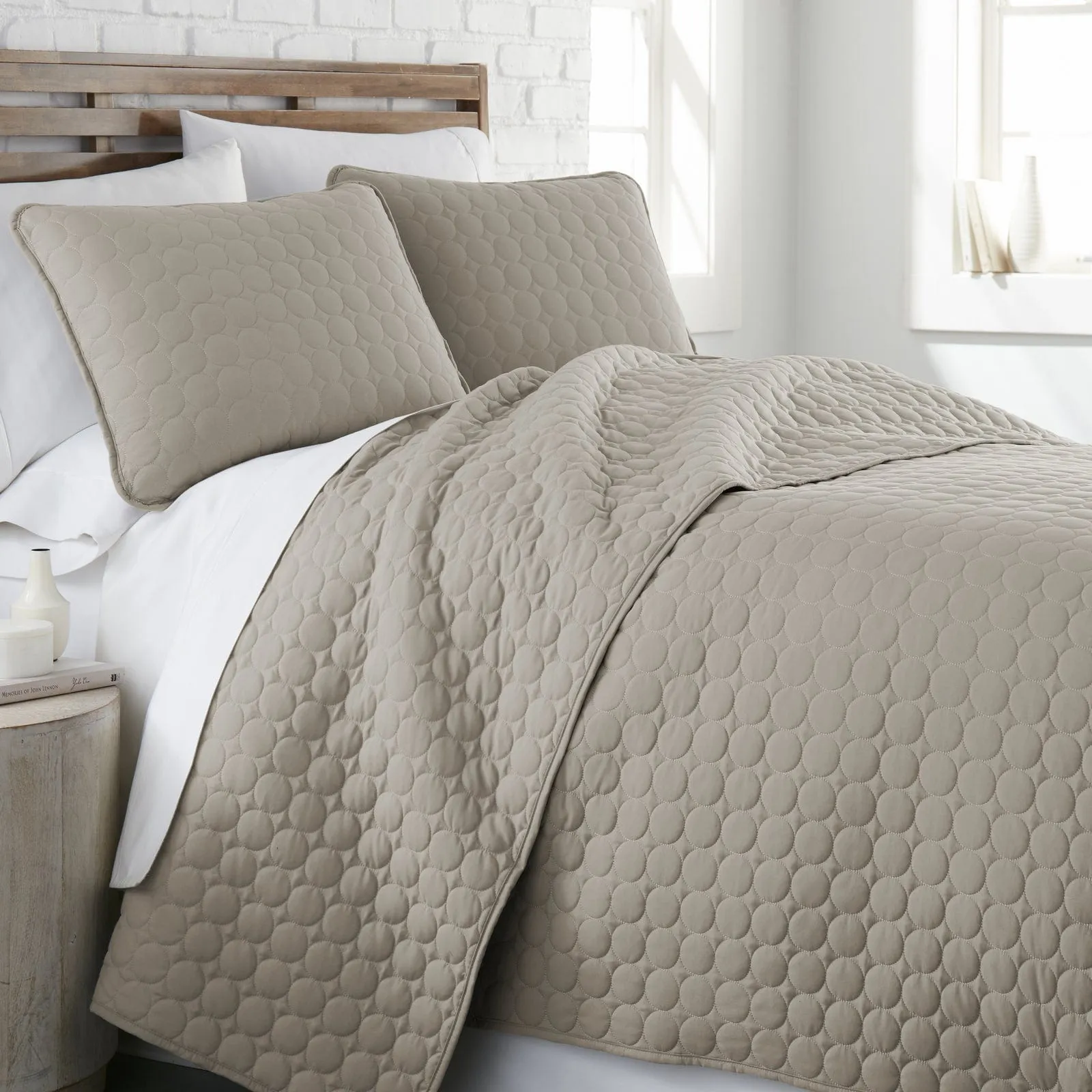 Southshore Essentials Quilt Set