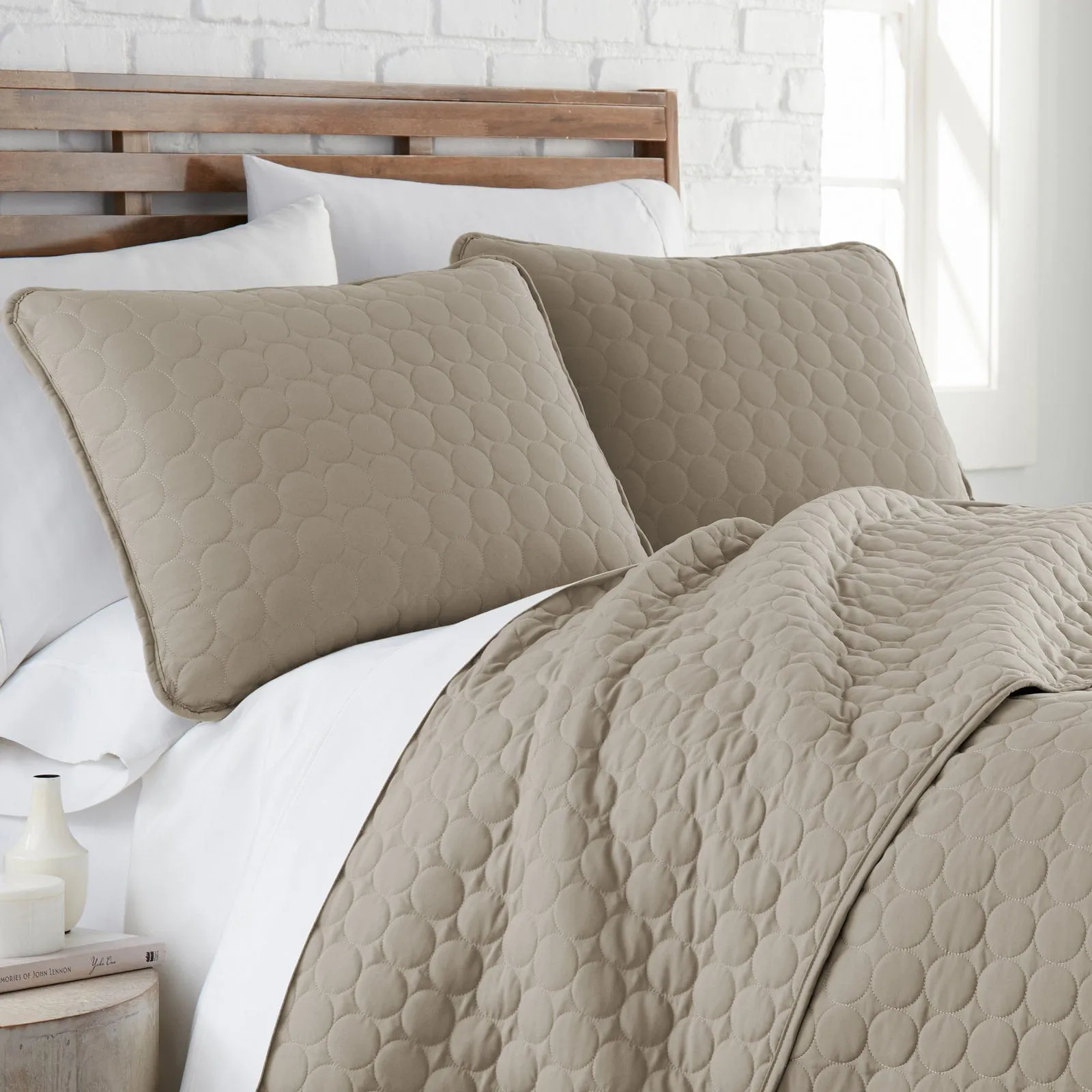 Southshore Essentials Quilt Set