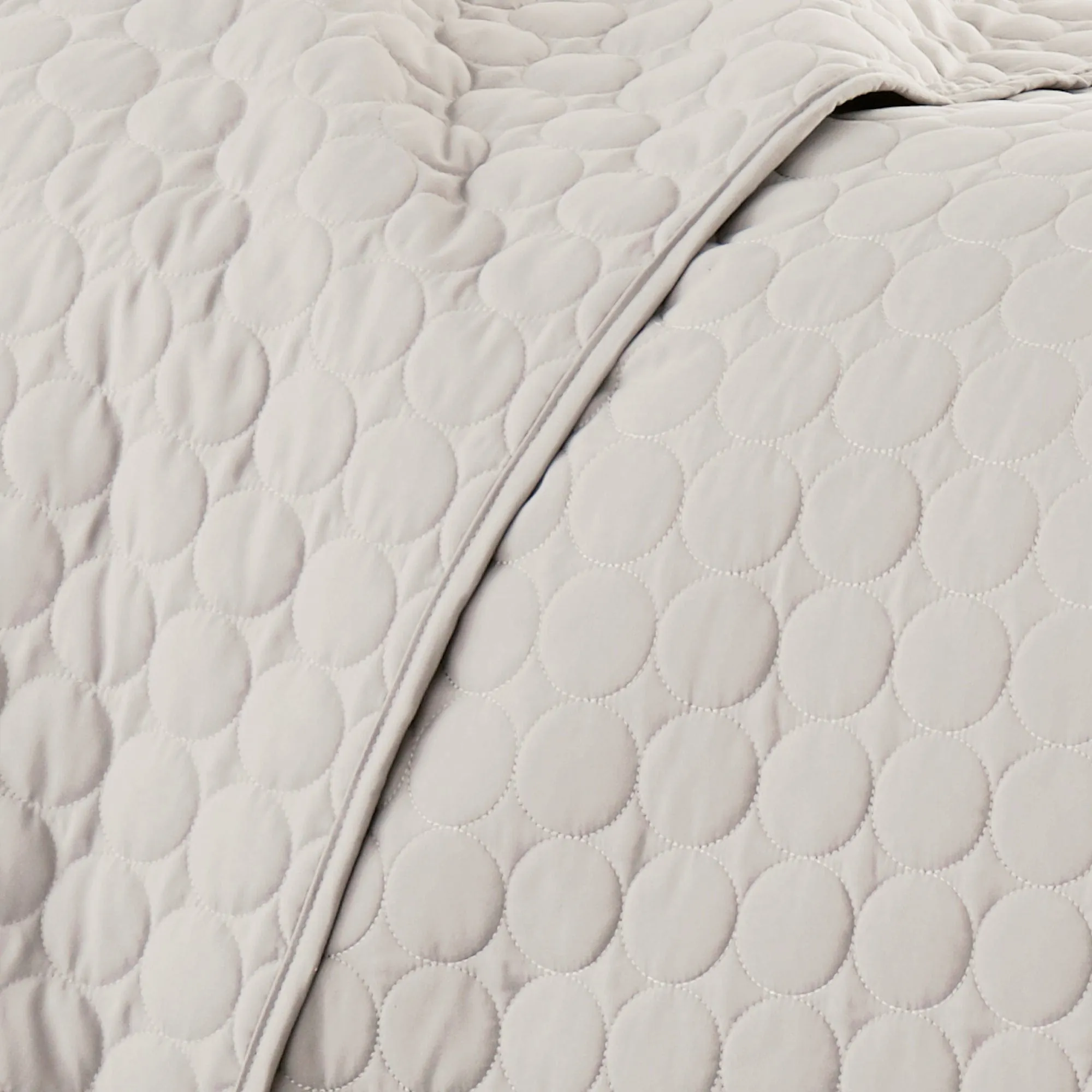 Southshore Essentials Quilt Set
