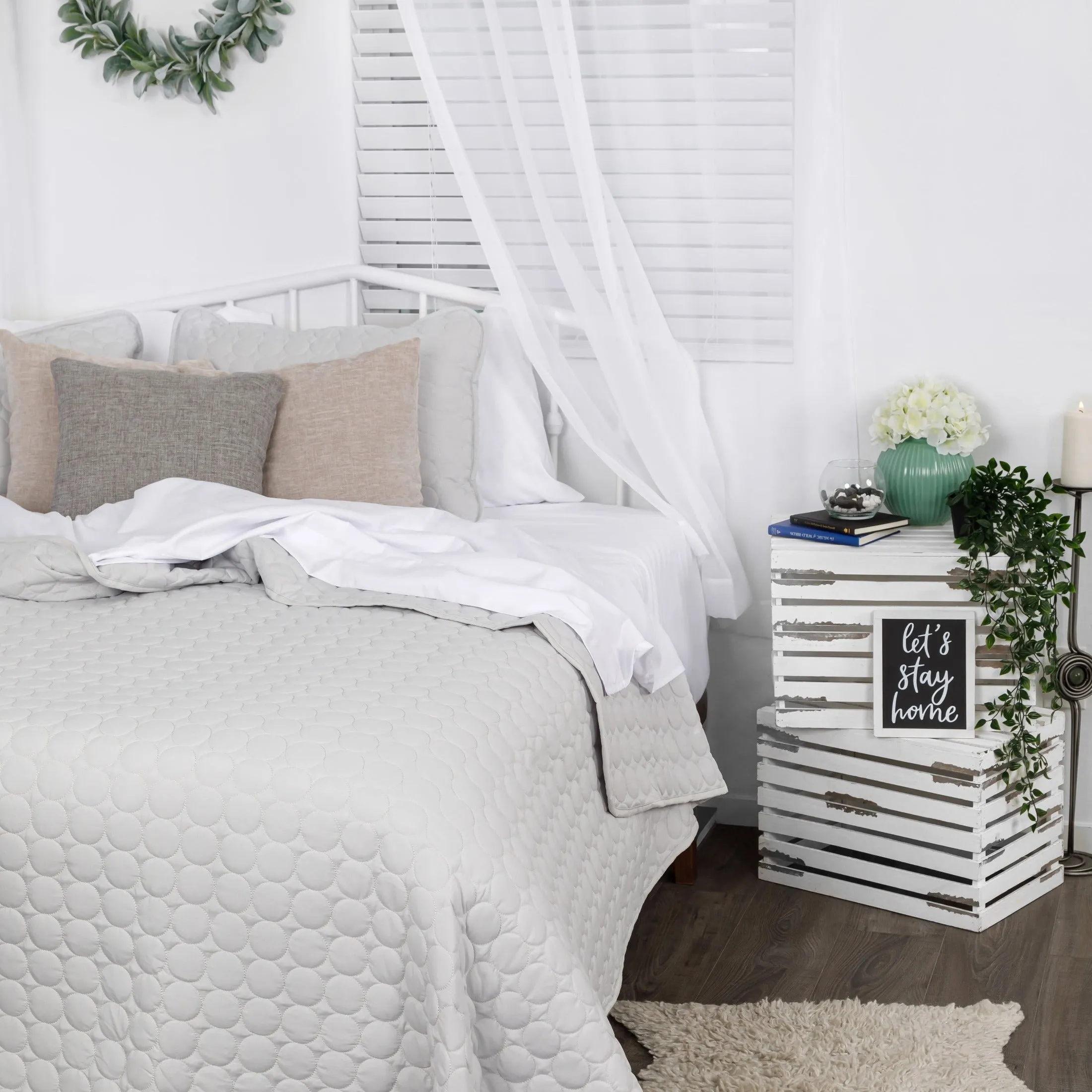 Southshore Essentials Quilt Set
