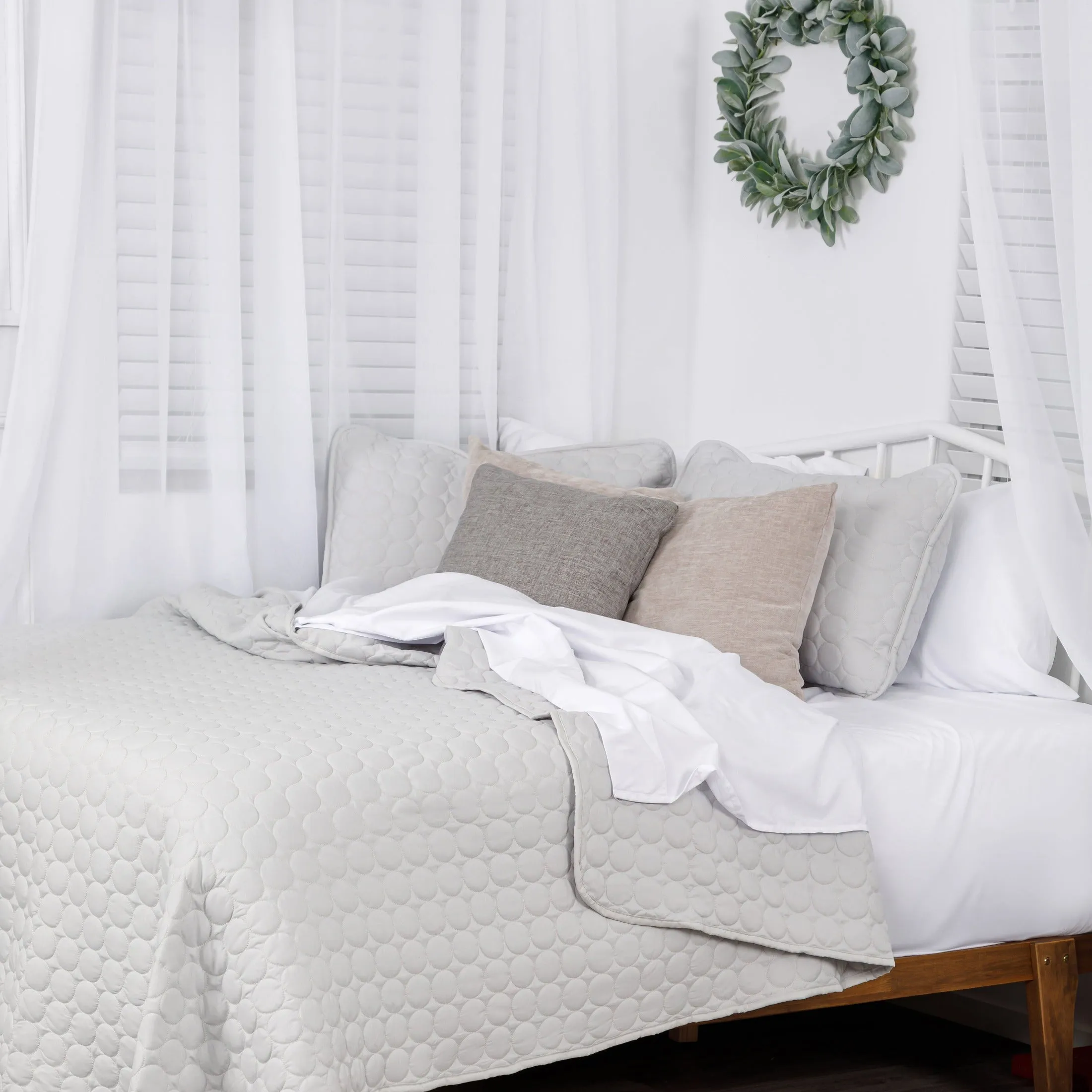Southshore Essentials Quilt Set